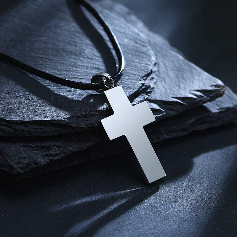 Kreuz-Kette mit Carbonfasern (subtil und zeitlos)