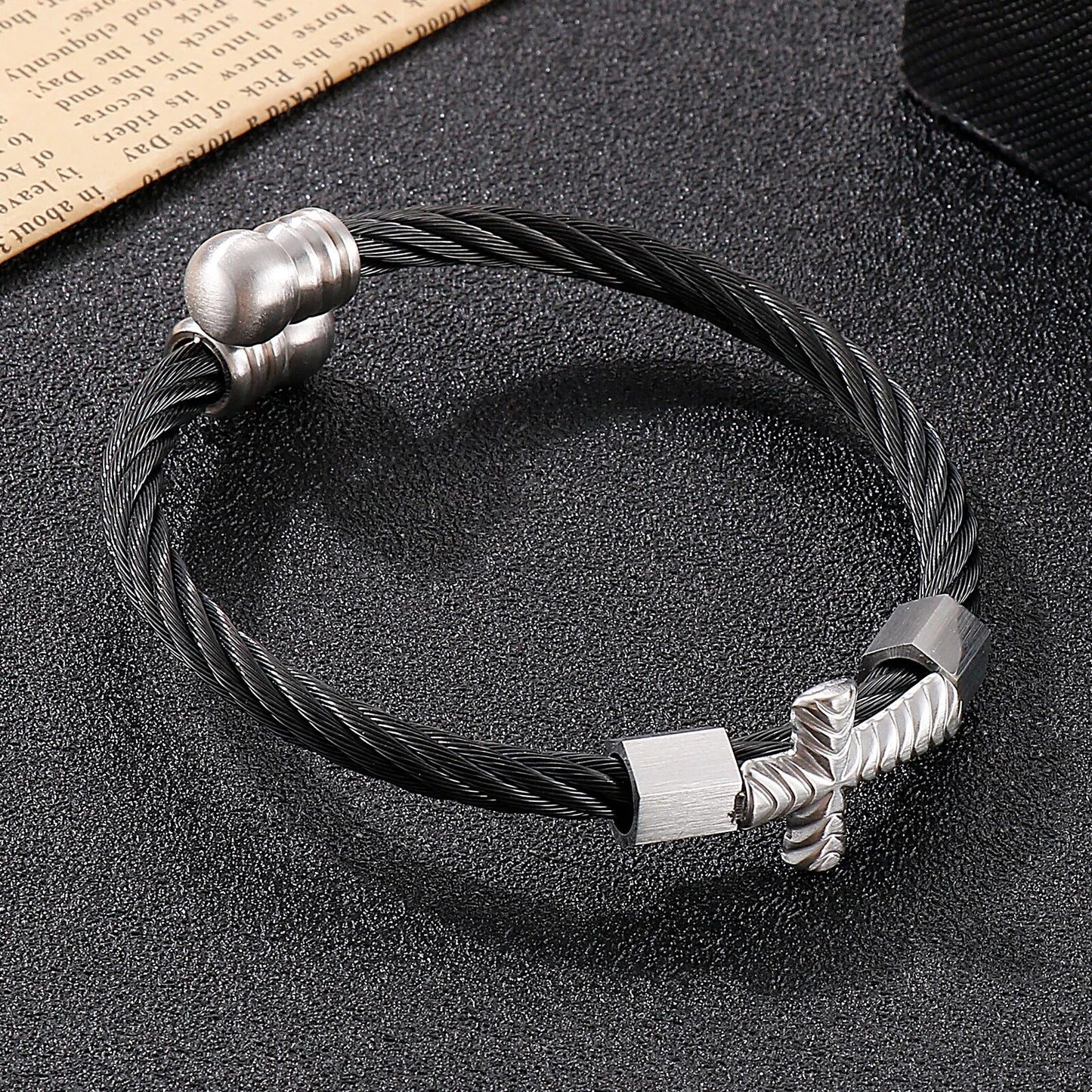 Edelstahl-Armreifen - "The Cross"