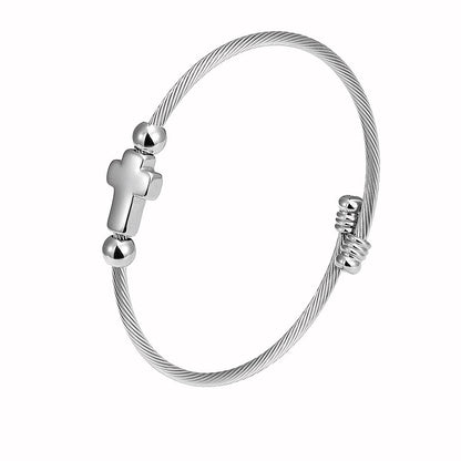 Kreuz-Armreifen lebendig und elegant