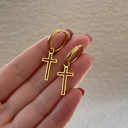 Schlichte Kreuz-Ohrringe aus Edelstahl